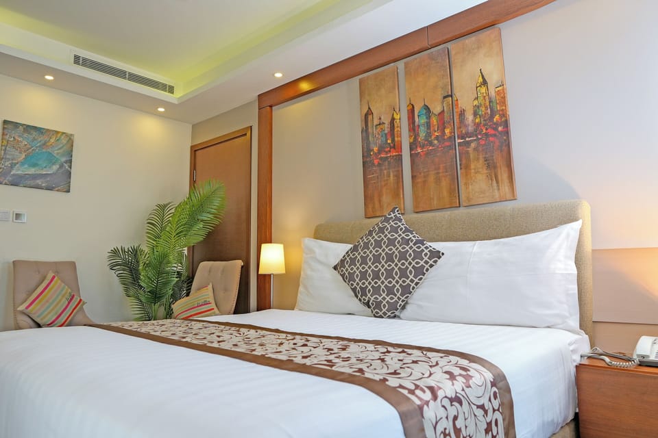 In-room safe, desk, soundproofing, iron/ironing board