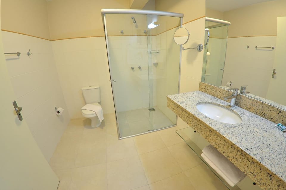 Shower, free toiletries, hair dryer, towels