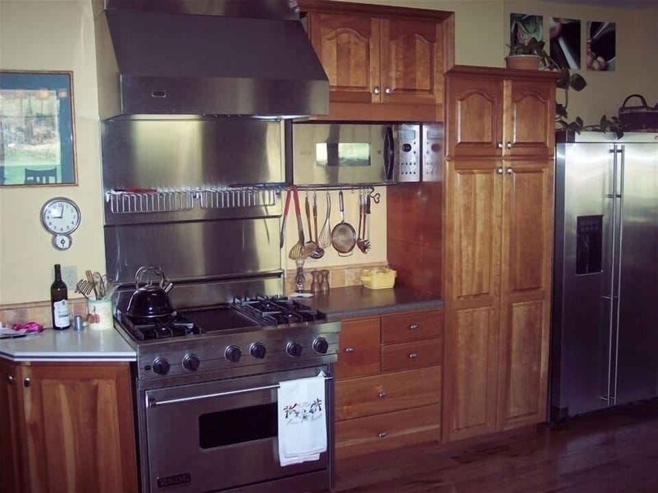 Viking Stove, Advantium & Refrigerator