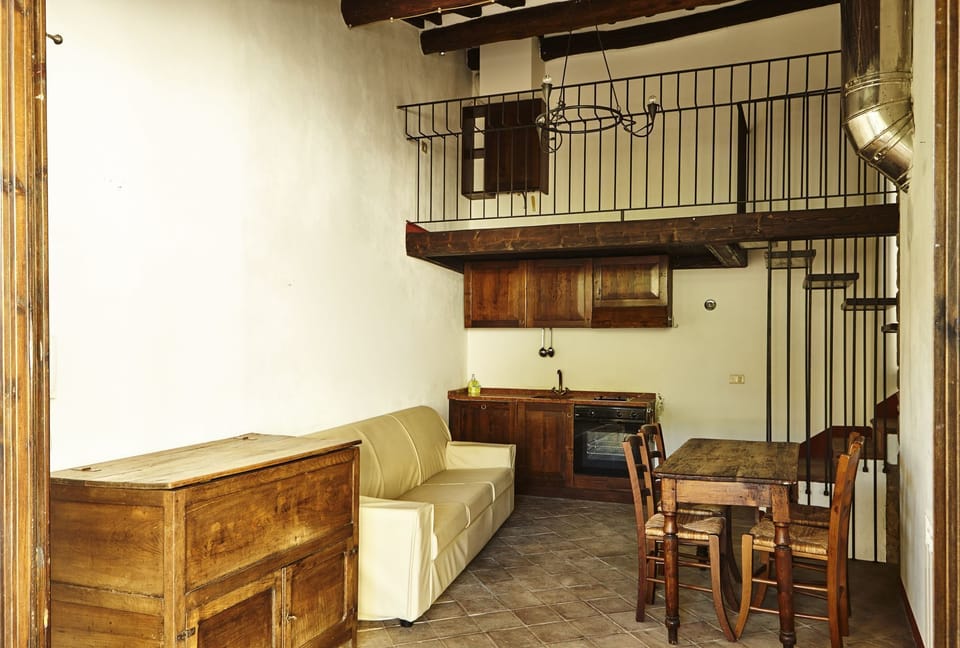 Dining Room, Kitchen