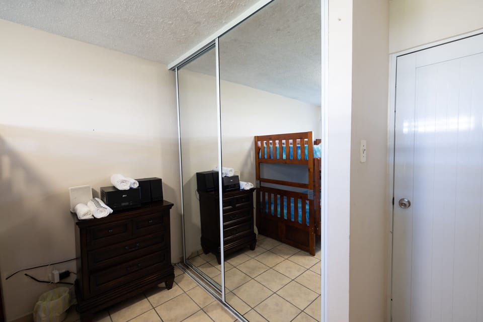 Apartment, 2 Bedrooms | 2 bedrooms, desk, blackout drapes, WiFi (free)