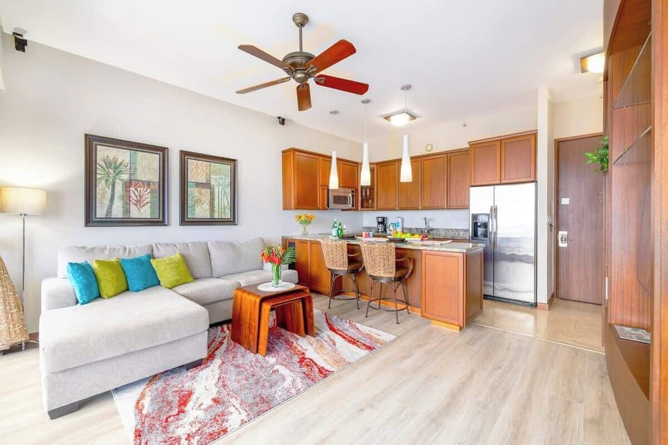 Overview of the living room and kitchen 