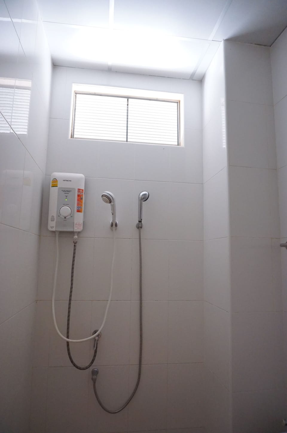 Double Room | Bathroom shower