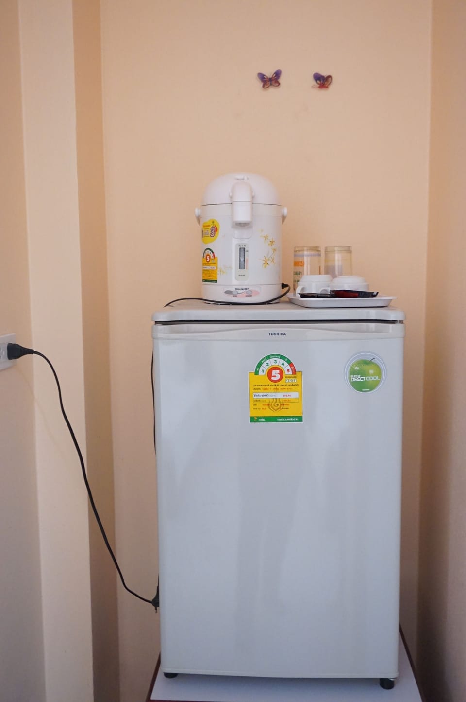 Twin Room | Mini-refrigerator