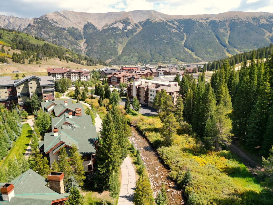 Condo, 2 Bedrooms | Aerial view