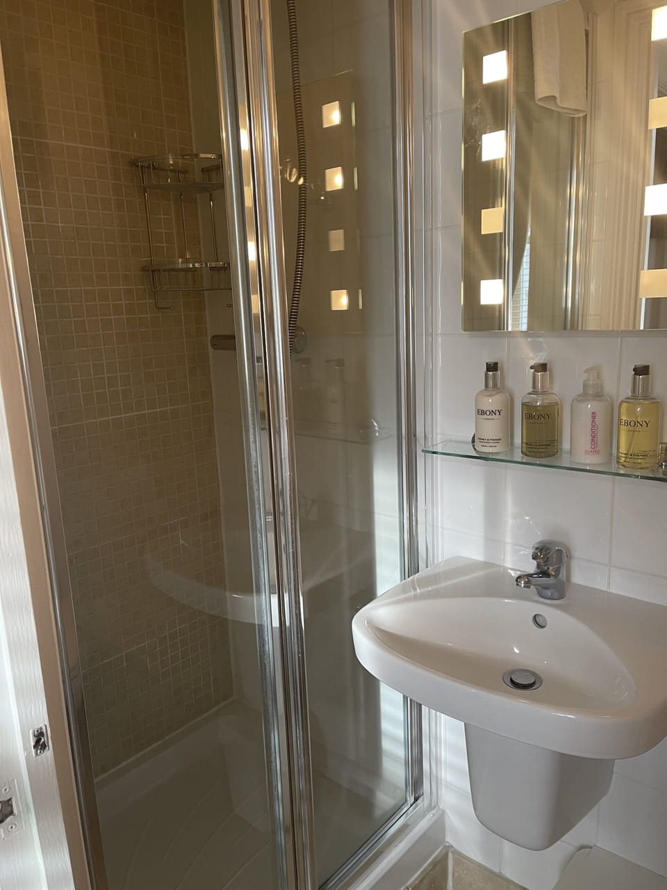 Comfort Double Room, Ensuite (room no 4) | Bathroom