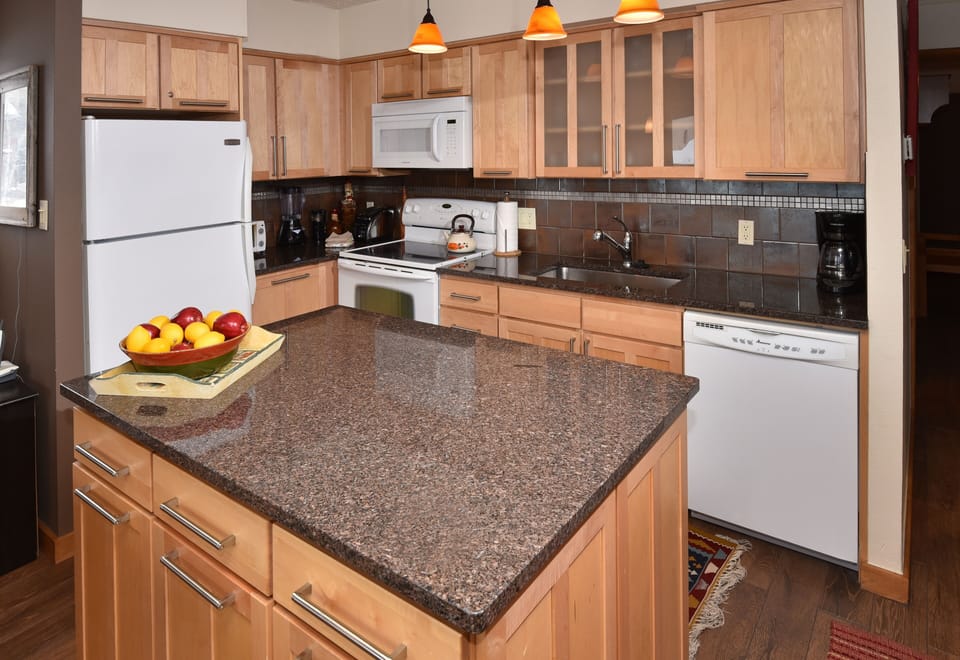 Condo, 2 Bedrooms | Private kitchen | Fridge, microwave, oven, dishwasher