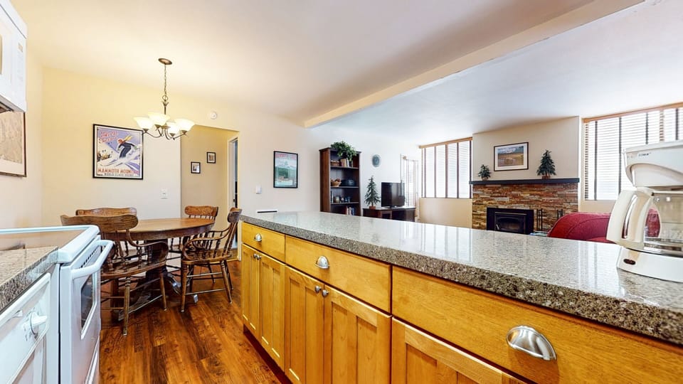 Condo, 1 Bedroom | Interior