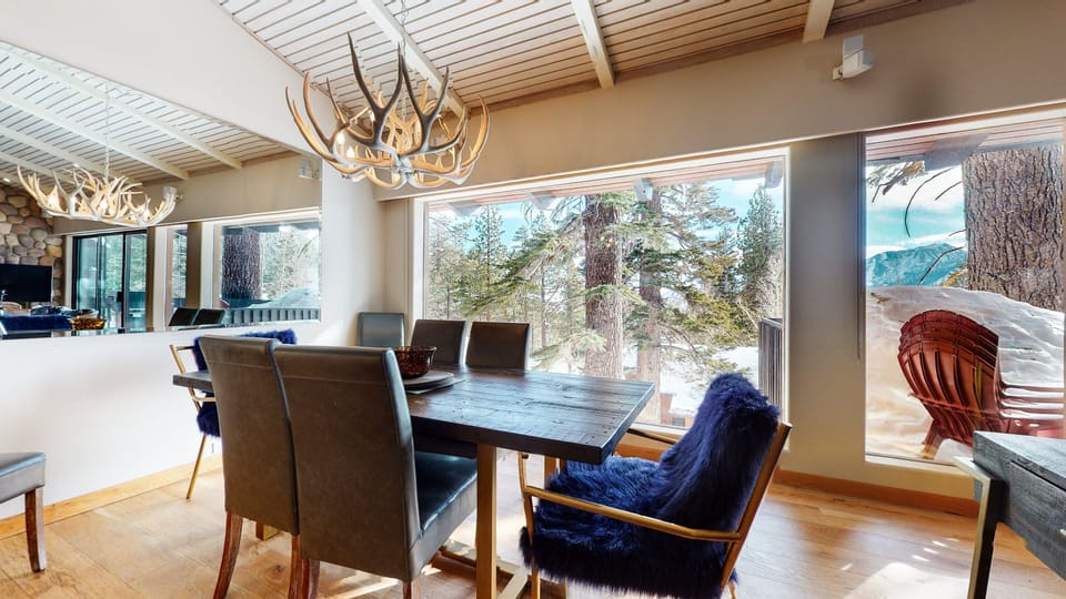Condo, 4 Bedrooms | Dining