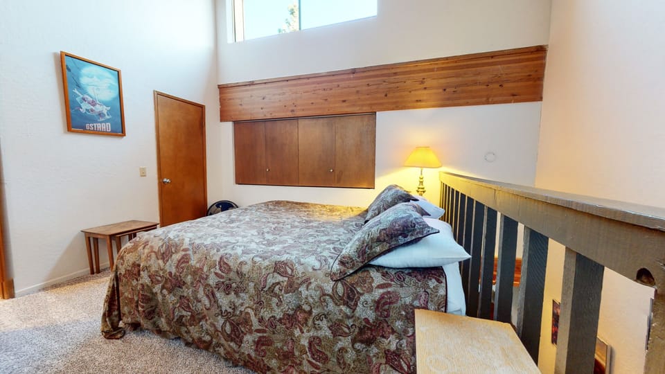 Condo, 2 Bedrooms | 2 bedrooms, iron/ironing board, free WiFi