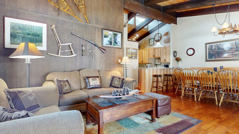 Condo, 4 Bedrooms | Living area | Smart TV, DVD player