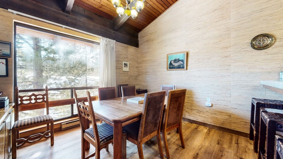Condo, 4 Bedrooms | Dining