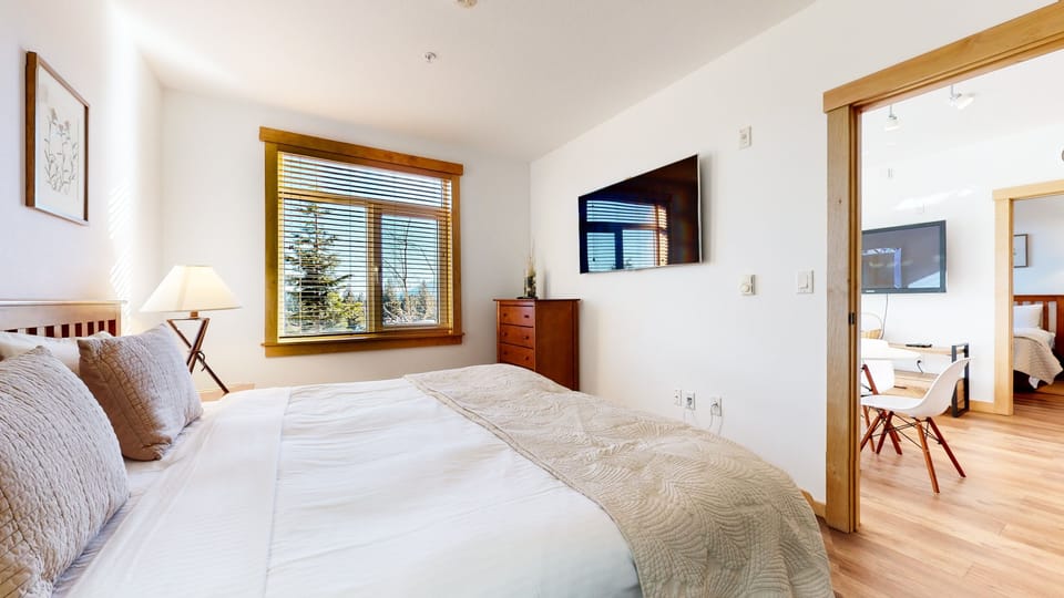 Condo, 2 Bedrooms | 2 bedrooms, free WiFi