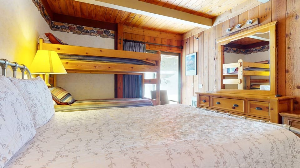 Condo, 2 Bedrooms | 2 bedrooms, free WiFi