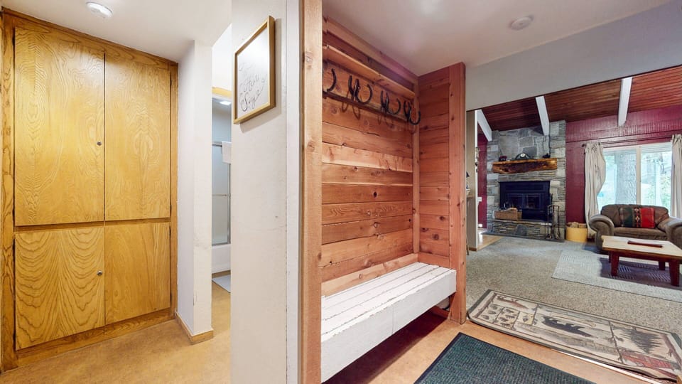 Condo, 1 Bedroom | Interior