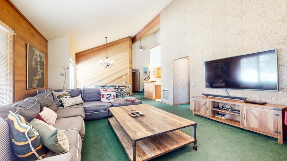 Condo, 3 Bedrooms | Living area | Smart TV, fireplace, video-game console, DVD player