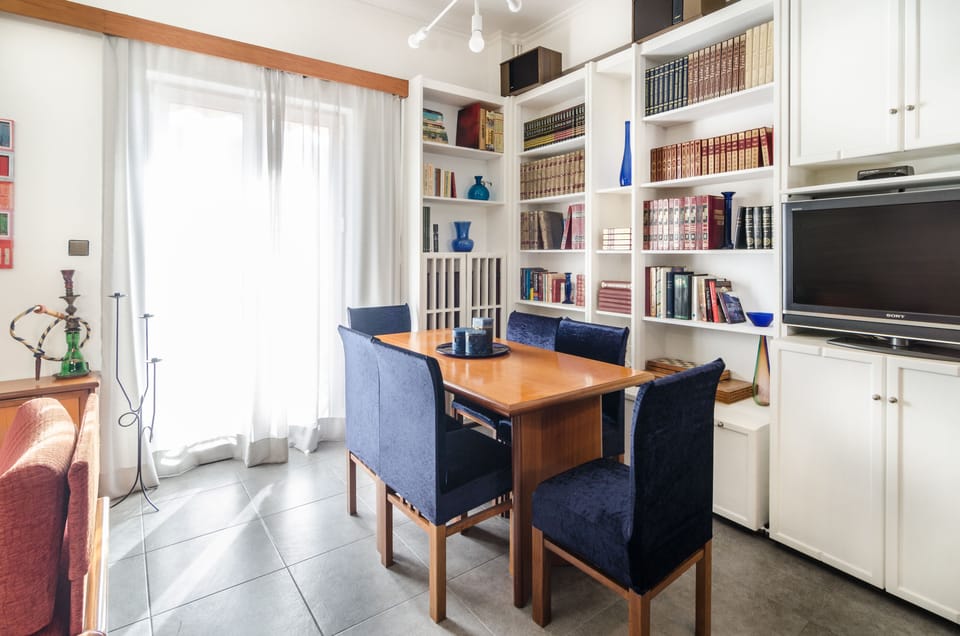 Design Duplex, 3 Bedrooms | Living area | Flat-screen TV