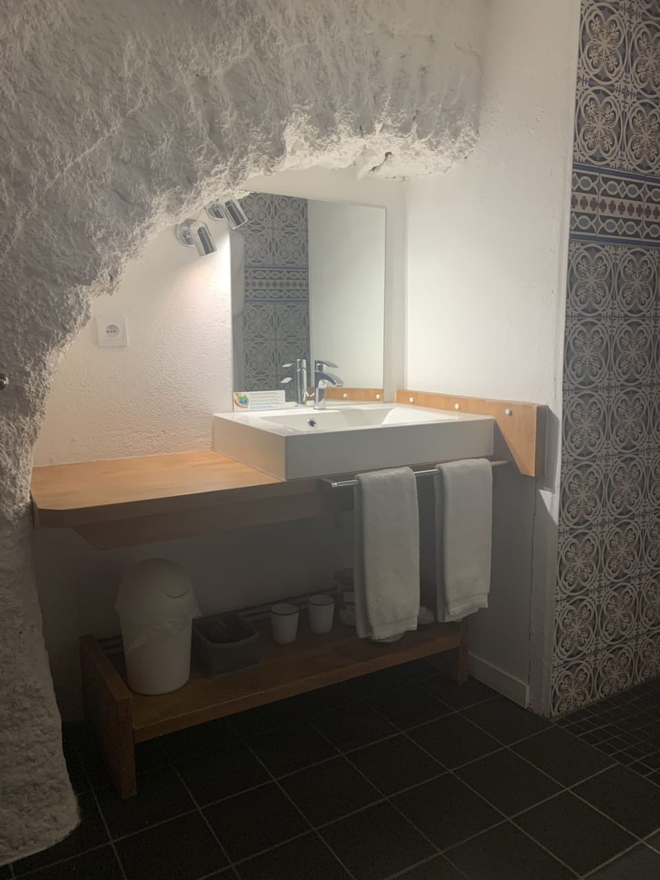 Superior Double Room | Bathroom | Eco-friendly toiletries, hair dryer, bathrobes, slippers
