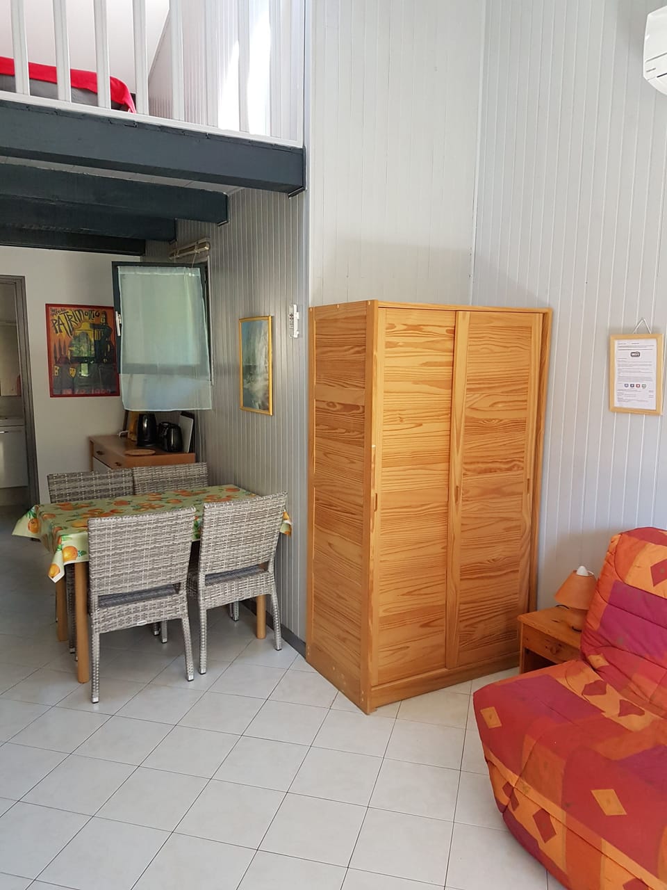 Comfort Studio | Blackout drapes, WiFi (free), individually decorated