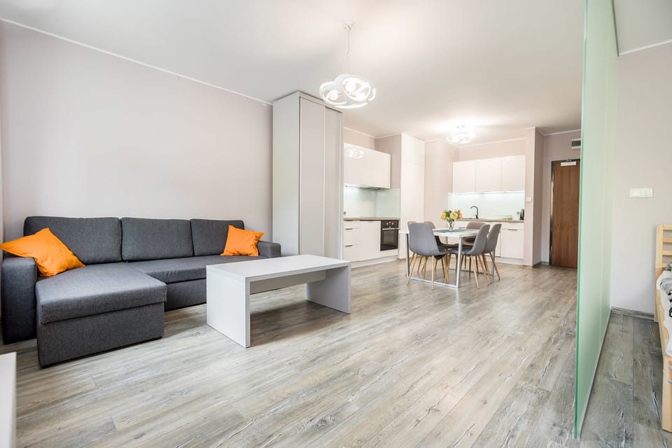 Studio Suite | Soundproofing, iron/ironing board, free WiFi, bed sheets