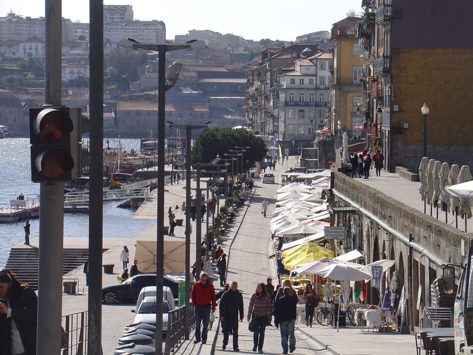Rua Cais da Ribeira