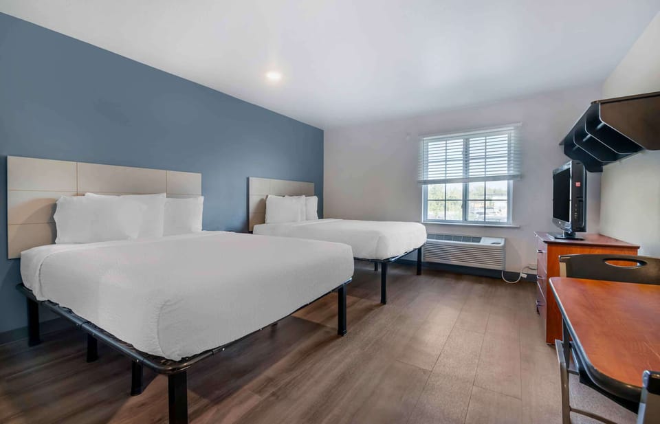 Standard Studio, 2 Queen Beds, Non Smoking, Refrigerator & Microwave | Desk, laptop workspace, iron/ironing board (on request), WiFi (free)