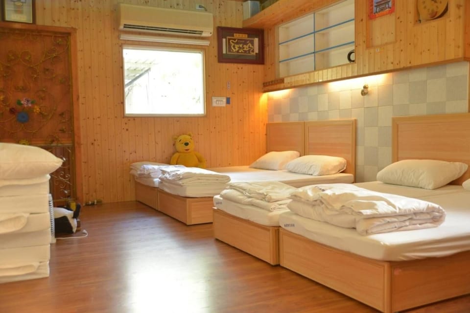 In-room safe, desk, soundproofing, free WiFi