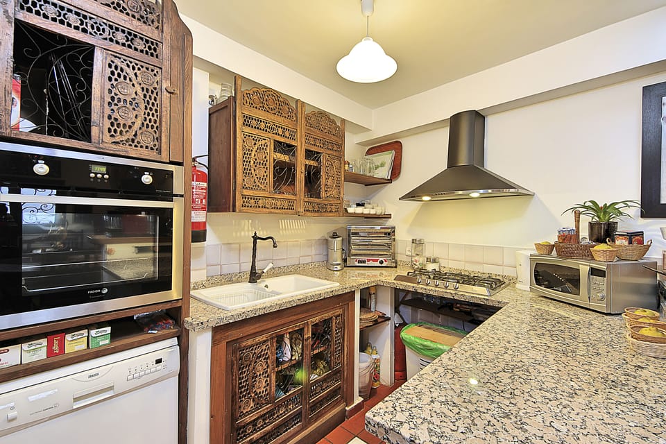 Economy Loft, Patio (Alhambra View) | Private kitchen | Electric kettle