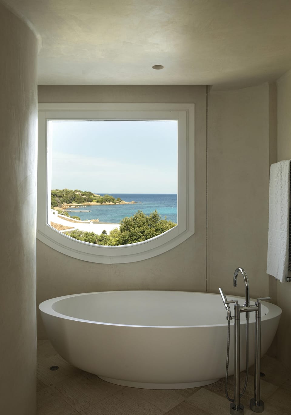 Villa, 5 Bedrooms, Private Pool | Bathroom | Combined shower/tub, rainfall showerhead, hair dryer, bathrobes