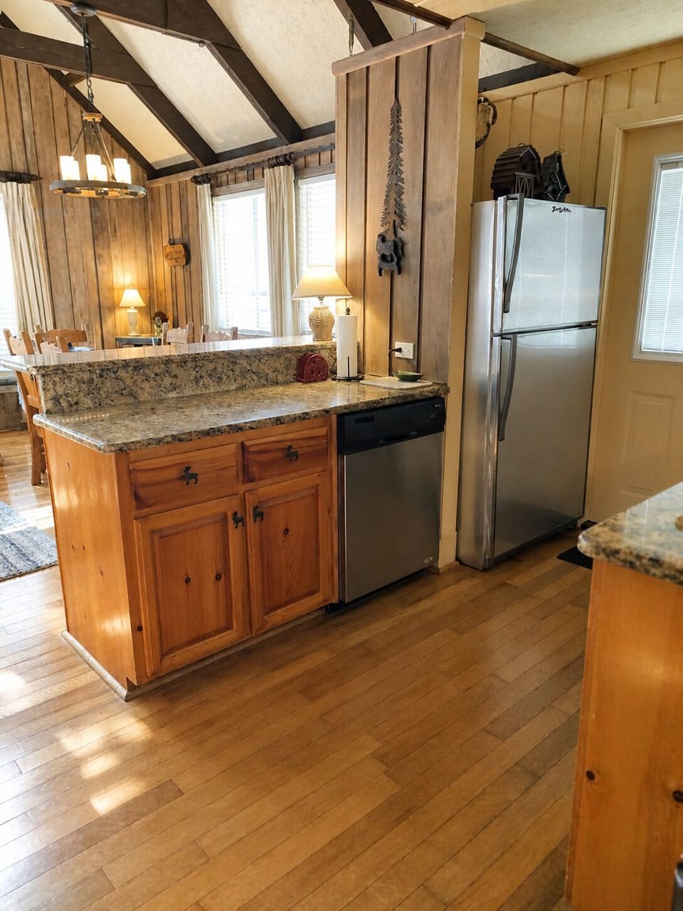 Family Chalet, 3 Bedrooms, Pets Allowed (C90) | Private kitchen | Full-size fridge, microwave, oven, stovetop