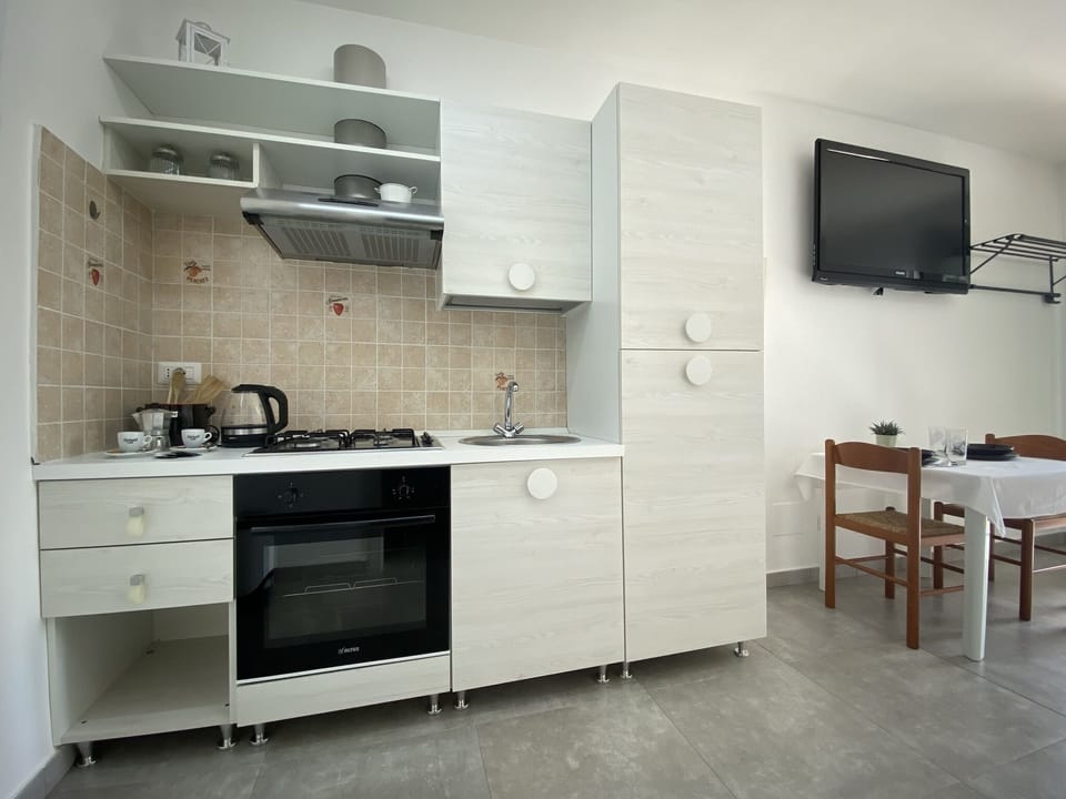 Exclusive Studio, 1 Bedroom, Non Smoking, Garden View | 1 bedroom, Egyptian cotton sheets, premium bedding, memory foam beds