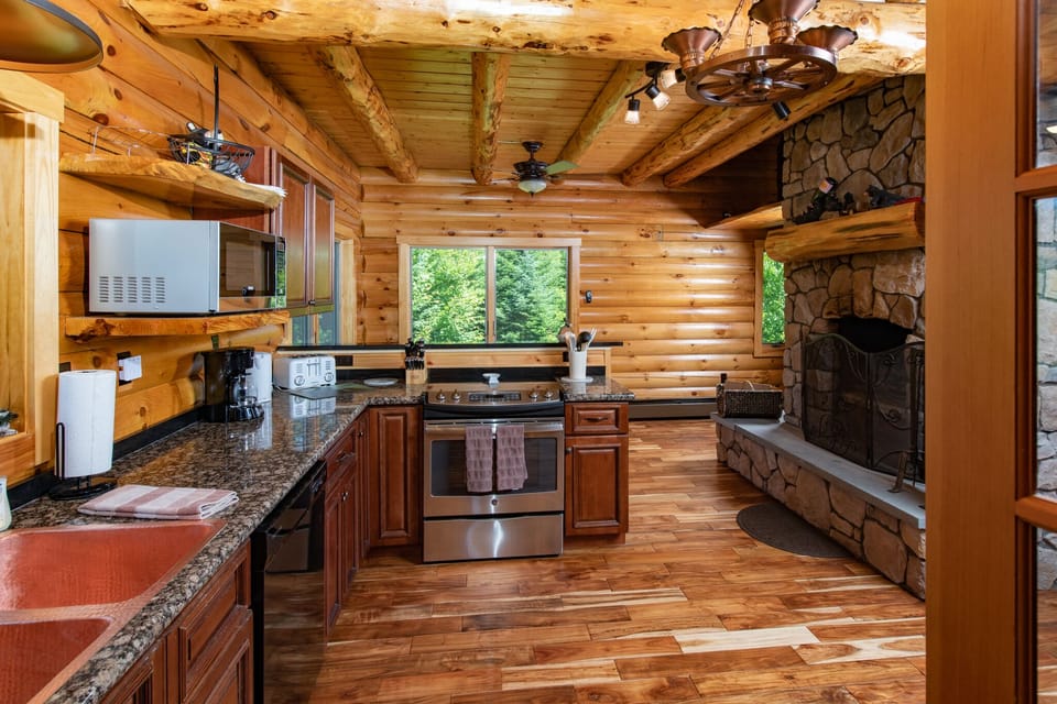 Gourmet Kitchen Now With Gas Range