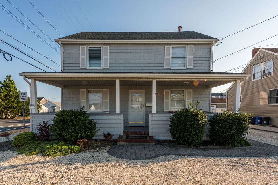 Covered front porch on Lower unit for outdoor enjoyment