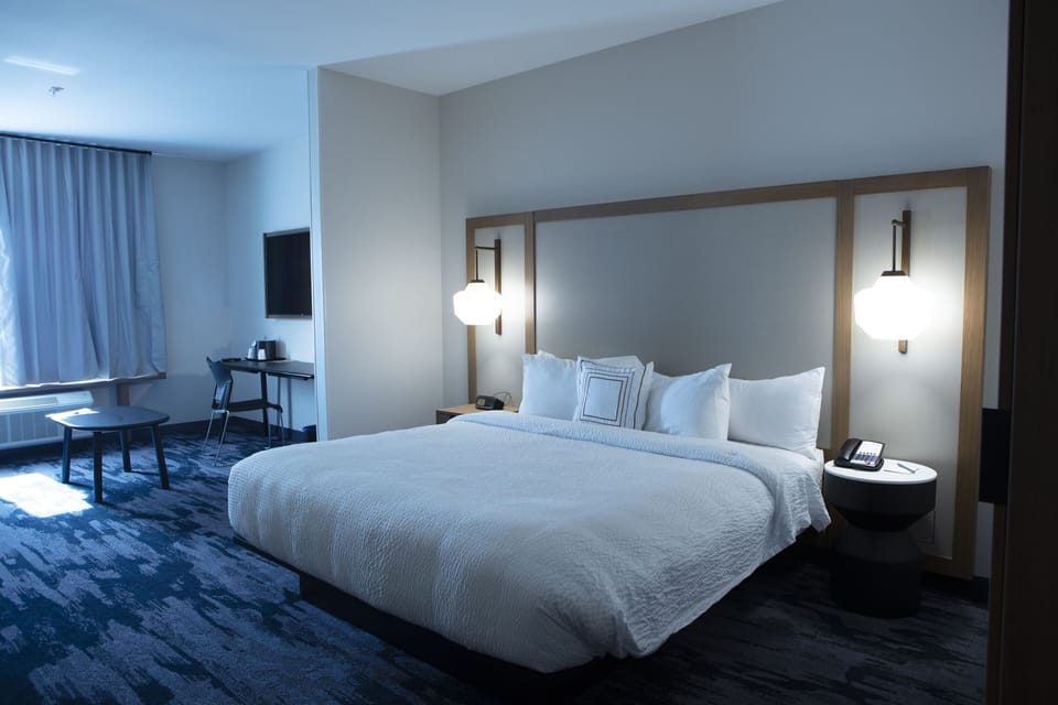 Hypo-allergenic bedding, pillowtop beds, in-room safe, desk
