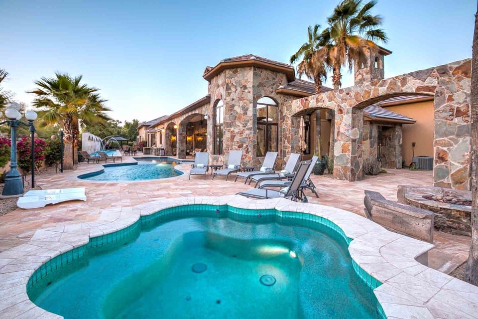 Built in spa next to pool, sun loungers, firepit & sports attractions