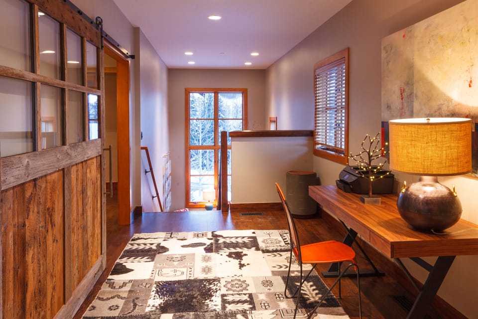A bright and spacious office area allows you to stay connected