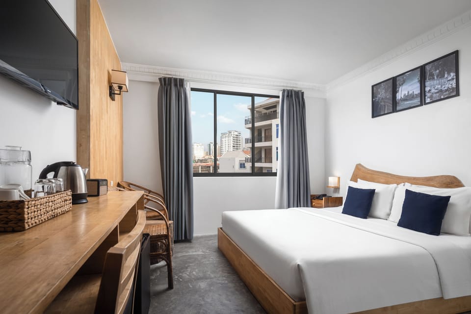 Superior Double Room, Accessible, City View | Premium bedding, minibar, in-room safe, individually decorated