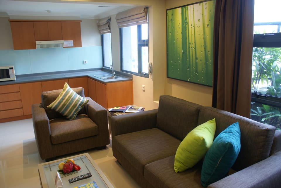 New Deluxe Suite | Living room | LCD TV