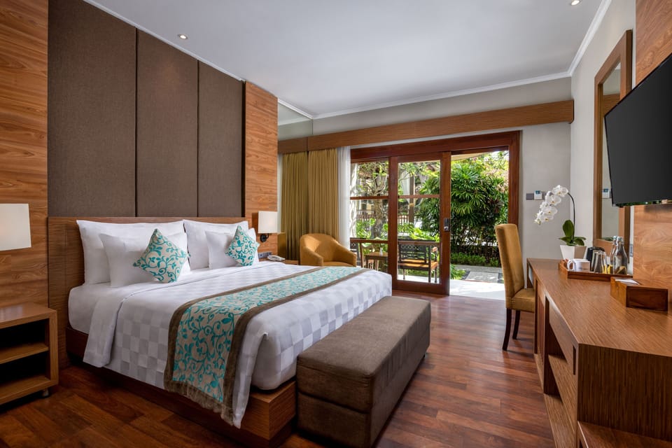 In-room safe, individually furnished, desk, free WiFi