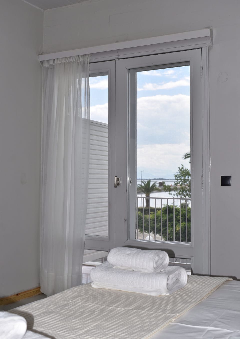Superior Double / Twin Room with Seaview | Minibar, iron/ironing board, free WiFi
