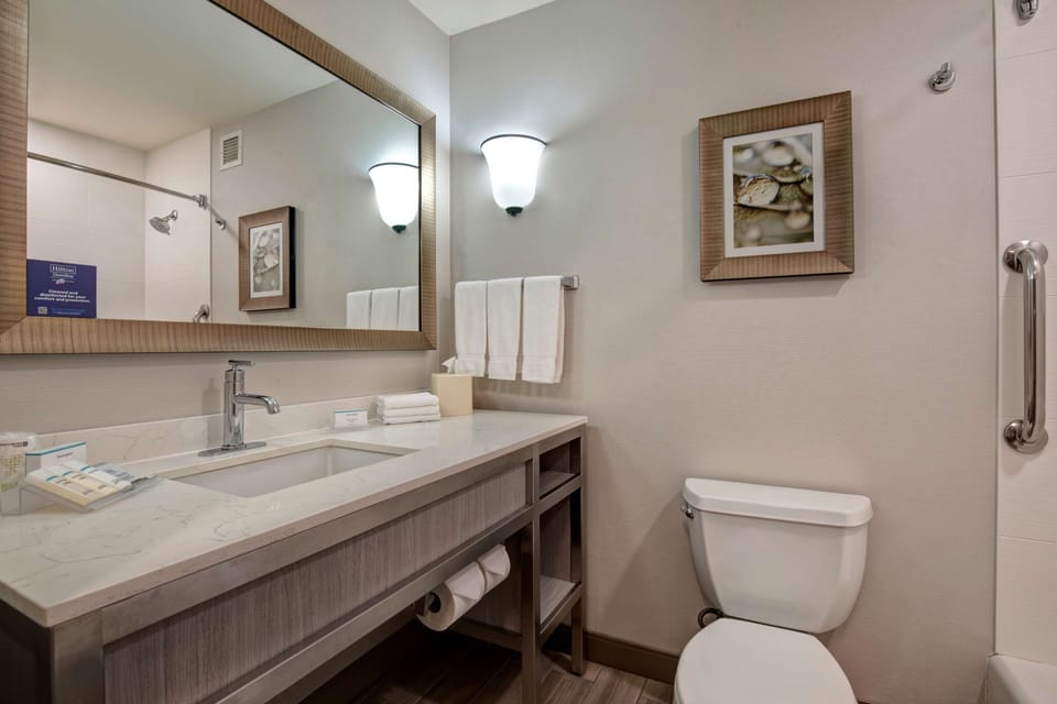 Free toiletries, hair dryer, bathrobes, towels