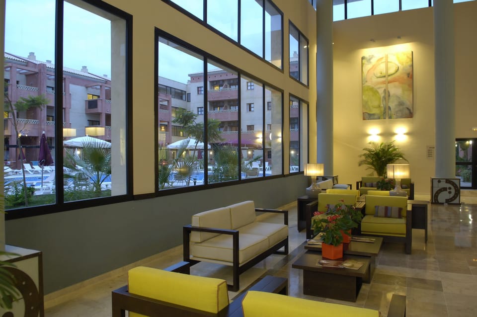 Apartamentos Leo Punta Umbría Apartment hotel in Punta Umbría