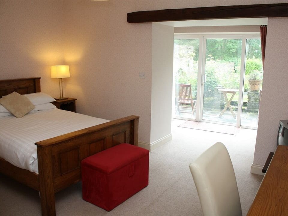 Double Room, Ensuite (Walled Garden with patio)
