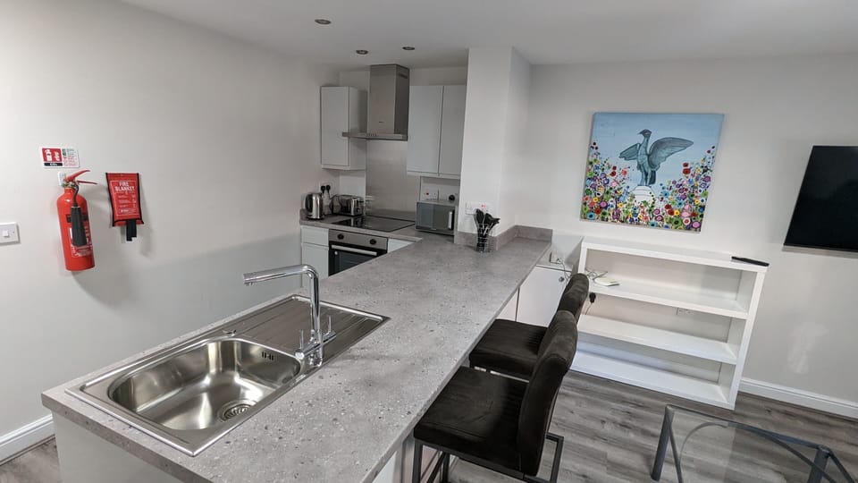 Apartment, 1 Bedroom | Private kitchen | Coffee/tea maker, electric kettle