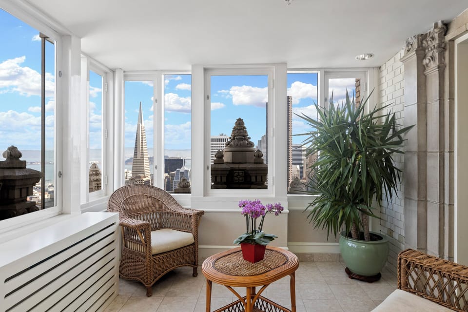 Suite, 1 Bedroom, City View | Terrace/patio