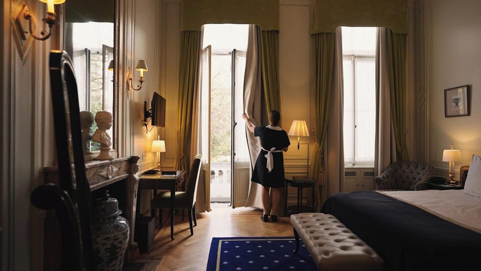 Premium bedding, pillowtop beds, minibar, in-room safe