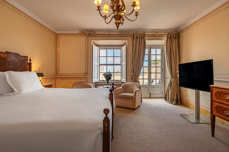 Premium Double Room | Minibar, in-room safe, iron/ironing board, free WiFi