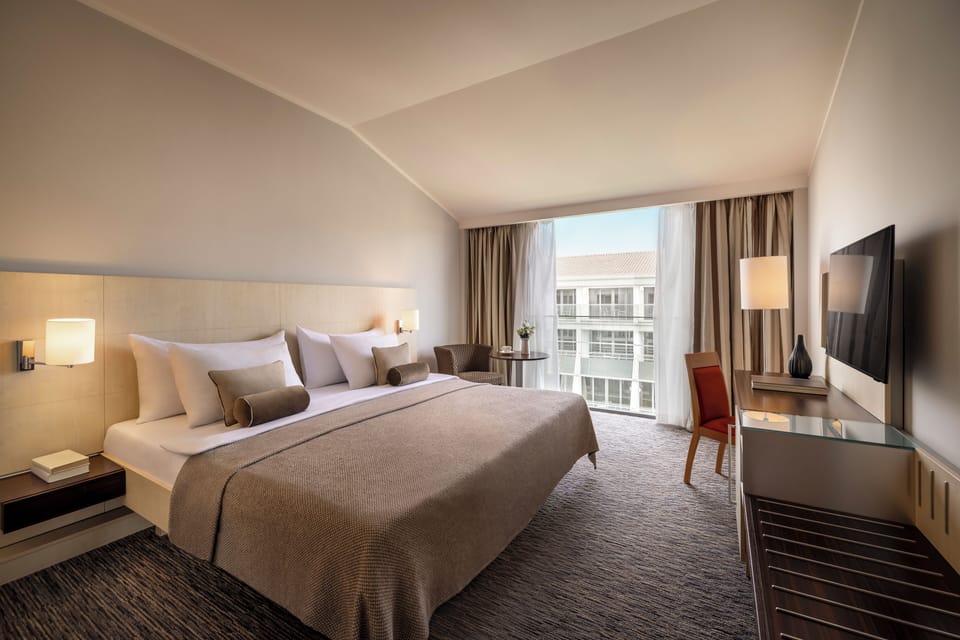 Room for 2+1 | In-room safe, desk, cribs/infant beds, free WiFi
