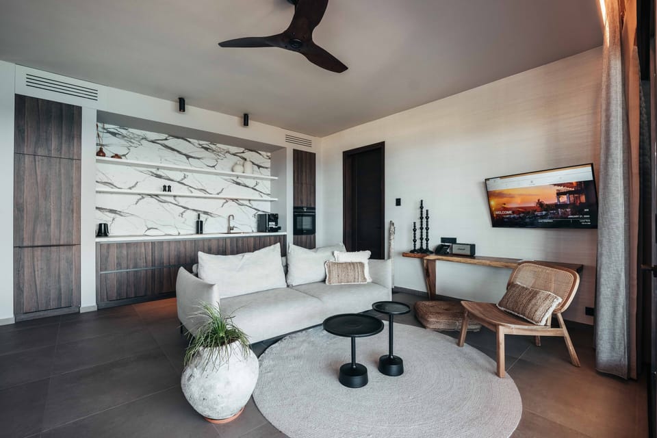 Luxury Penthouse, 2 Bedrooms, Sea View | Private kitchen | Coffee/tea maker