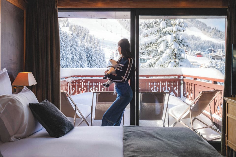 Junior Suite | In-room safe, desk, blackout drapes, soundproofing